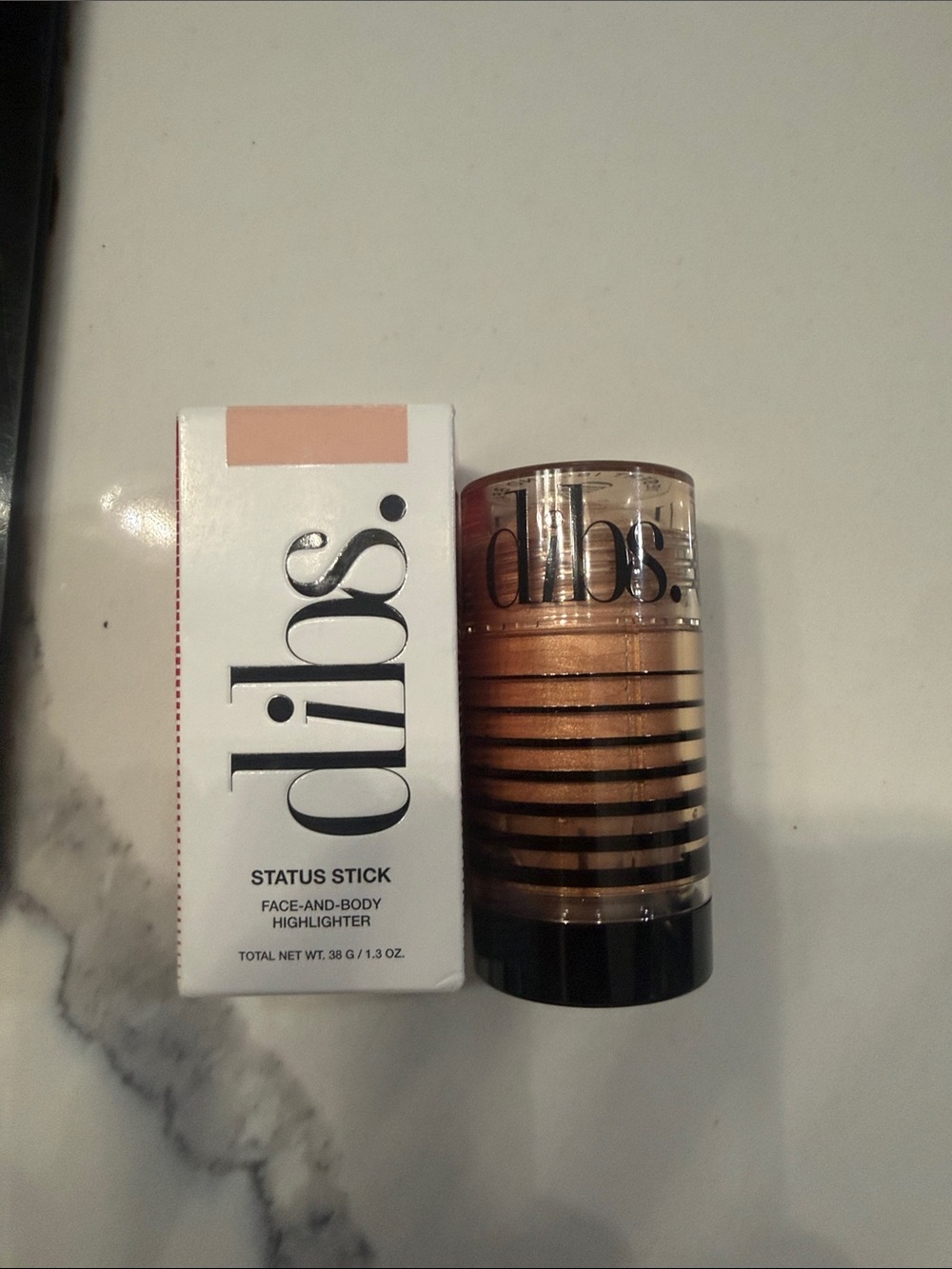 dibs Status Stick - Face and body highlighter